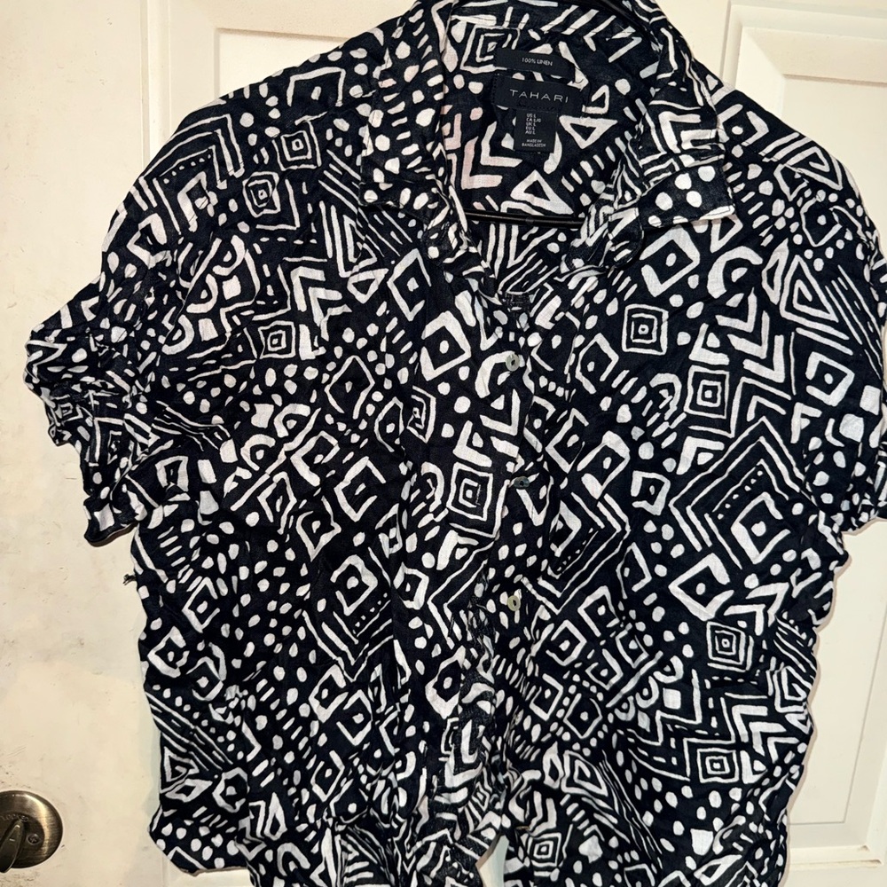 Tahari Black and White Geometric Button Down Shirt